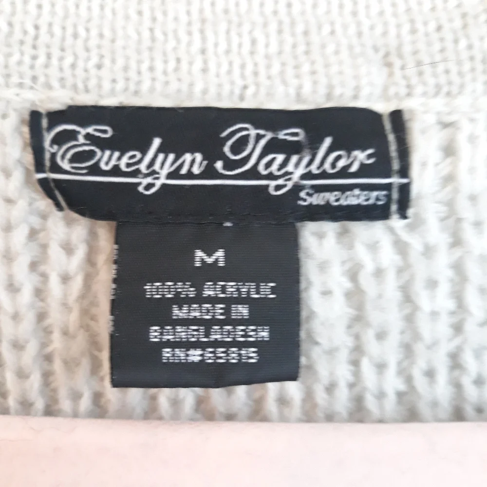 Evelyn Taylor elegant grey